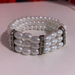 White Pearl Royal Prom/Wedding Bracelet